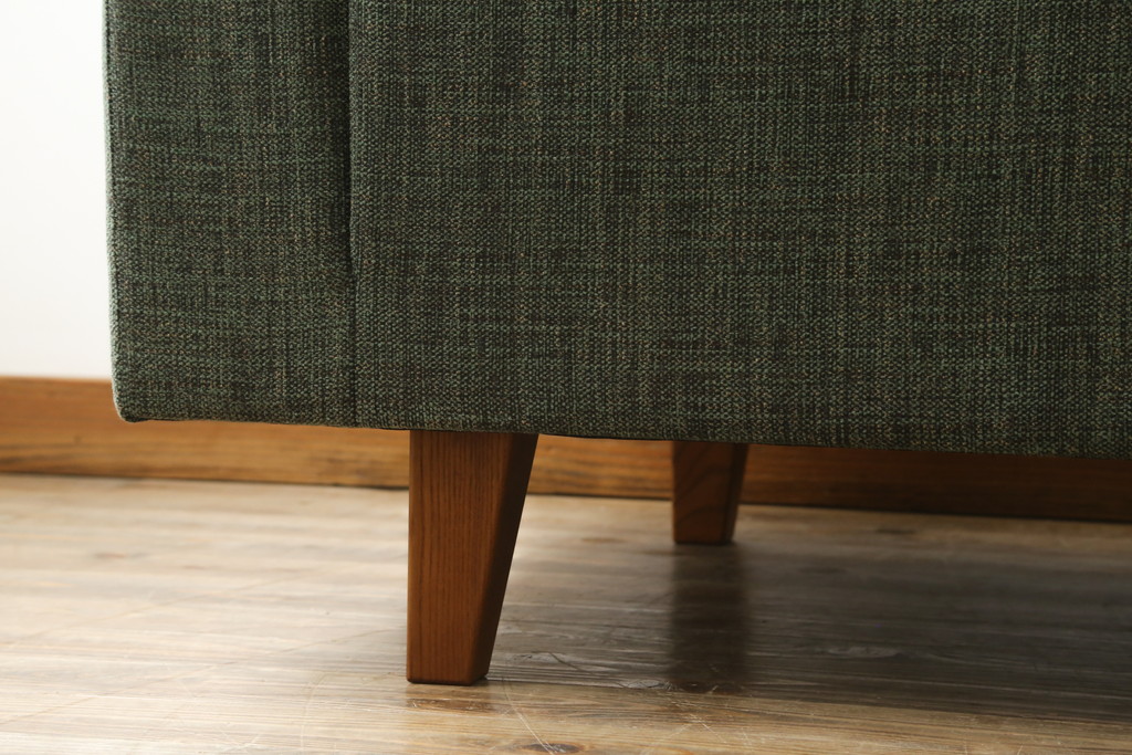 中古　美品　ACME Furniture(アクメ ファニチャー)　 WINDAN SOFA(ウィンダンソファ)　ファブリックに包まれた木のフレームが珍しい2.5人掛けソファ(2P、2.5P、3P、2人掛け、2.5人掛け、3人掛け)(定価約23万円)(R-081932)