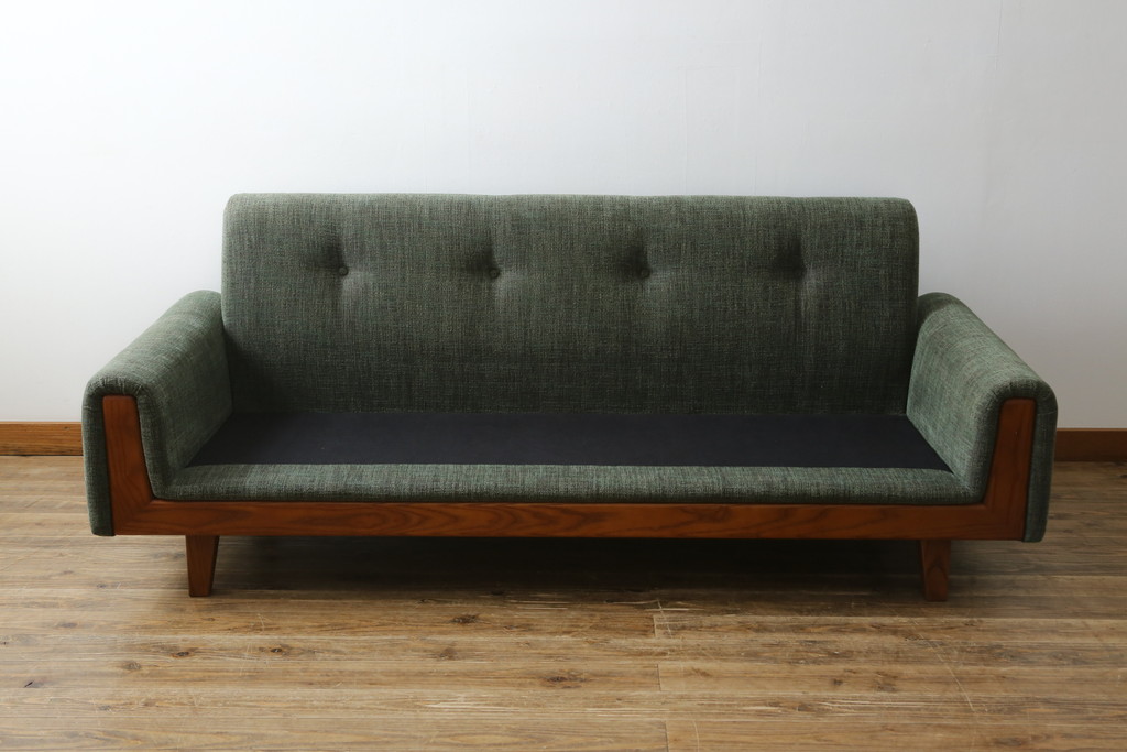 中古　美品　ACME Furniture(アクメ ファニチャー)　 WINDAN SOFA(ウィンダンソファ)　ファブリックに包まれた木のフレームが珍しい2.5人掛けソファ(2P、2.5P、3P、2人掛け、2.5人掛け、3人掛け)(定価約23万円)(R-081932)