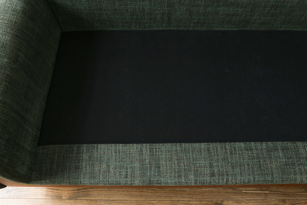 中古　美品　ACME Furniture(アクメ ファニチャー)　 WINDAN SOFA(ウィンダンソファ)　ファブリックに包まれた木のフレームが珍しい2.5人掛けソファ(2P、2.5P、3P、2人掛け、2.5人掛け、3人掛け)(定価約23万円)(R-081932)