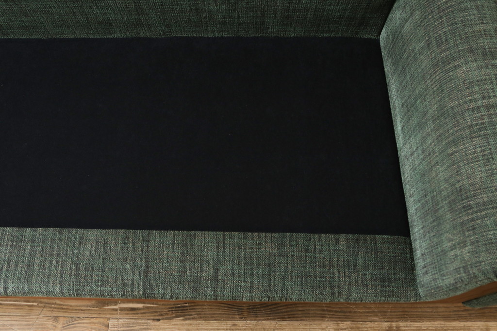 中古　美品　ACME Furniture(アクメ ファニチャー)　 WINDAN SOFA(ウィンダンソファ)　ファブリックに包まれた木のフレームが珍しい2.5人掛けソファ(2P、2.5P、3P、2人掛け、2.5人掛け、3人掛け)(定価約23万円)(R-081932)