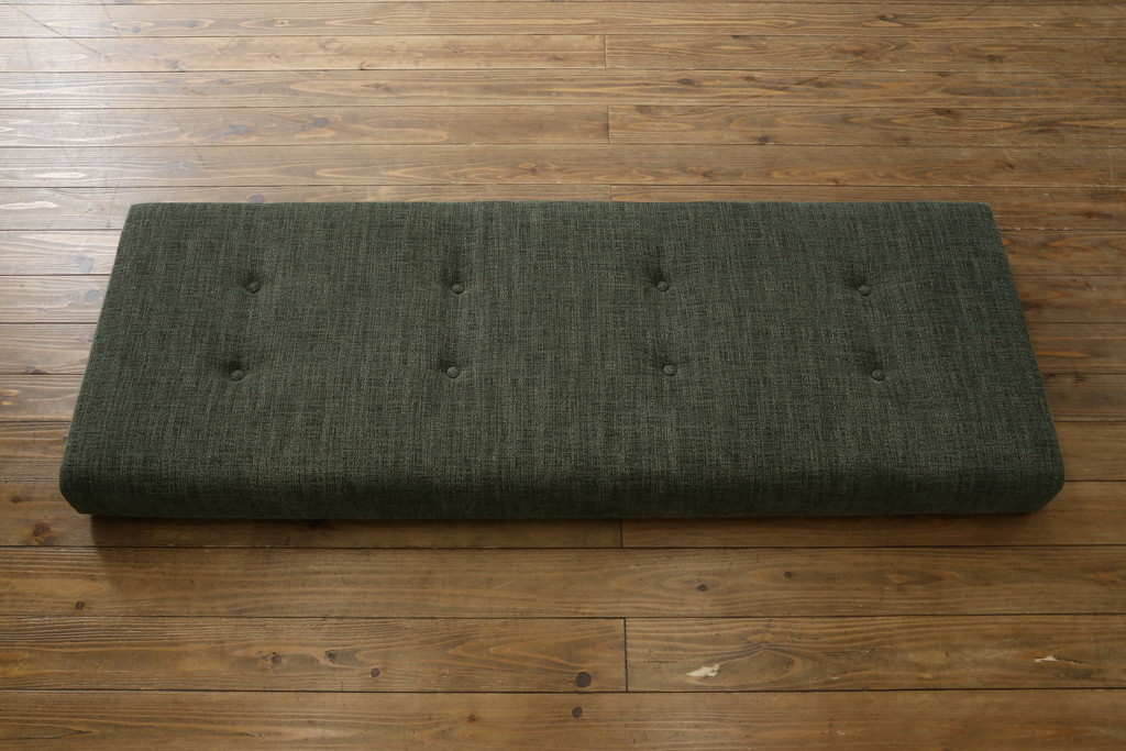 中古　美品　ACME Furniture(アクメ ファニチャー)　 WINDAN SOFA(ウィンダンソファ)　ファブリックに包まれた木のフレームが珍しい2.5人掛けソファ(2P、2.5P、3P、2人掛け、2.5人掛け、3人掛け)(定価約23万円)(R-081932)