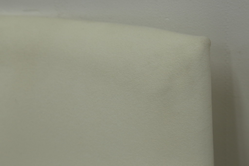 中古　短期展示品　Cassinaixc.(カッシーナイクスシー)　IXC. R&D(イクスシー.R&D)　LINE(ライン)　ウルトラスエード(ULTRASUEDE)　Eランク　シンプルですっきりとした佇まいが魅力のダイニングチェア6脚セット(椅子、イス、アームレスチェア、店舗什器)(定価6脚で約46万2千円)(R-069800)