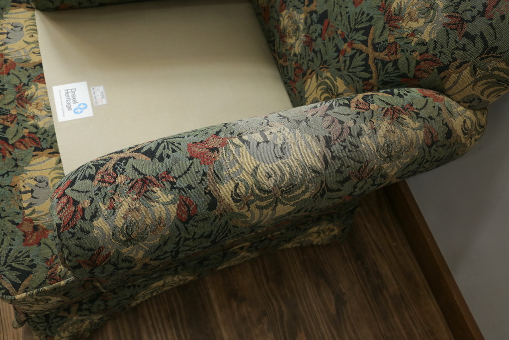 中古　美品　DREXEL HERITAGE(ドレクセルヘリテイジ)　個性の光るファブリックがステキな1人掛けソファ(一人掛けソファ、アームチェア)(R-057055)