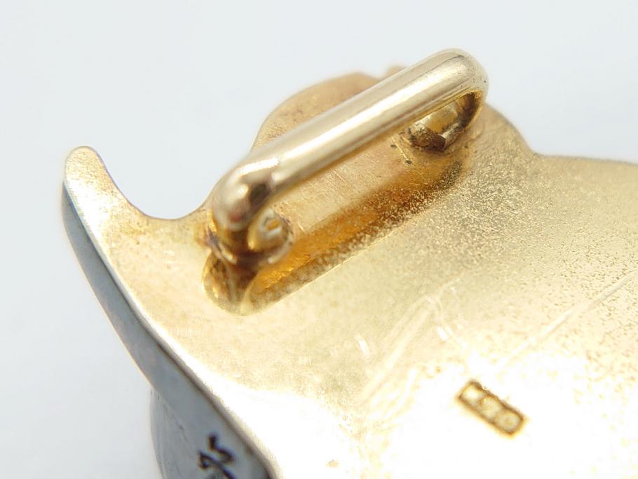 昭和初期　梅花形彫金帯留(座金K20、在銘作家物)9.73g(R-060485)