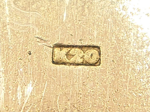 昭和初期　梅花形彫金帯留(座金K20、在銘作家物)9.73g(R-060485)