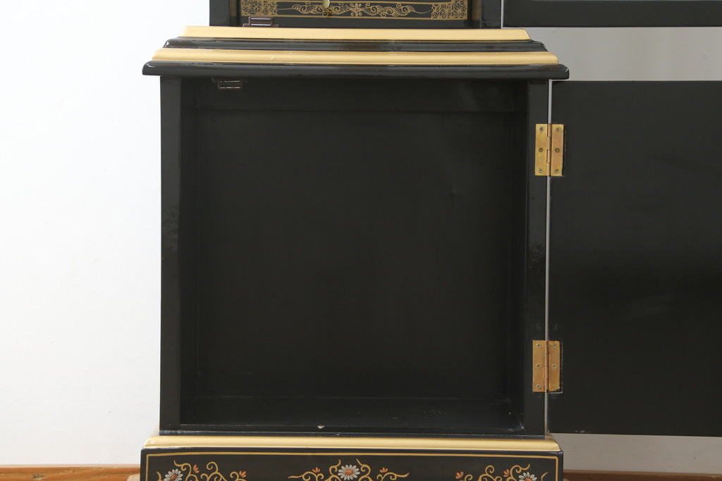 中古　高級品!!　オリエンタルデザイン　ドイツ製ムーブメント　黒塗りに金蒔絵風の絵柄が美しいホールクロック(時計台、振り子時計、ディスプレイ)(R-082944)