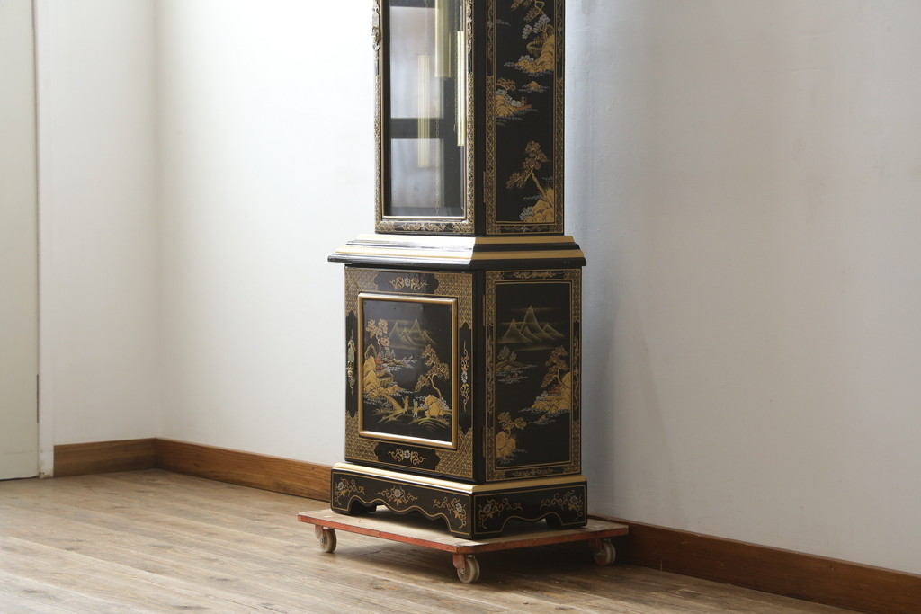 中古　高級品!!　オリエンタルデザイン　ドイツ製ムーブメント　黒塗りに金蒔絵風の絵柄が美しいホールクロック(時計台、振り子時計、ディスプレイ)(R-082944)