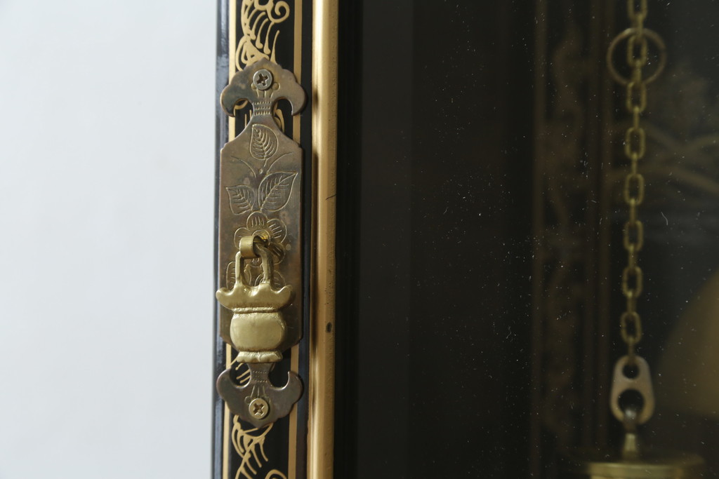 中古　高級品!!　オリエンタルデザイン　ドイツ製ムーブメント　黒塗りに金蒔絵風の絵柄が美しいホールクロック(時計台、振り子時計、ディスプレイ)(R-082944)