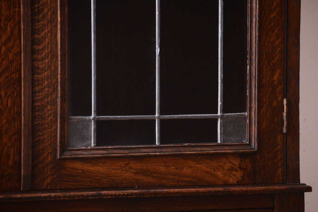 アンティーク家具　オーク材製!ステンドグラスが美しいイギリスアンティークのキャビネット(収納棚・戸棚)