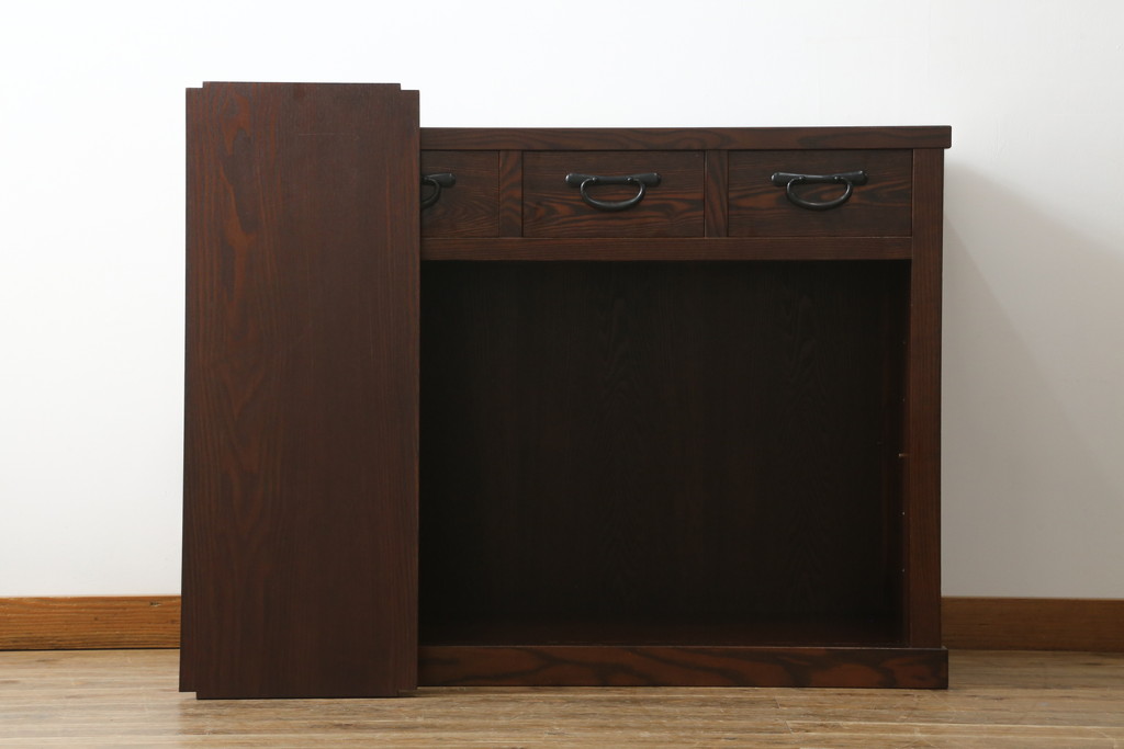 中古　美品　上質な和の空間を演出する水屋箪笥サイドボード(サイドキャビネット、収納棚、戸棚、食器棚、茶箪笥)(R-071603)