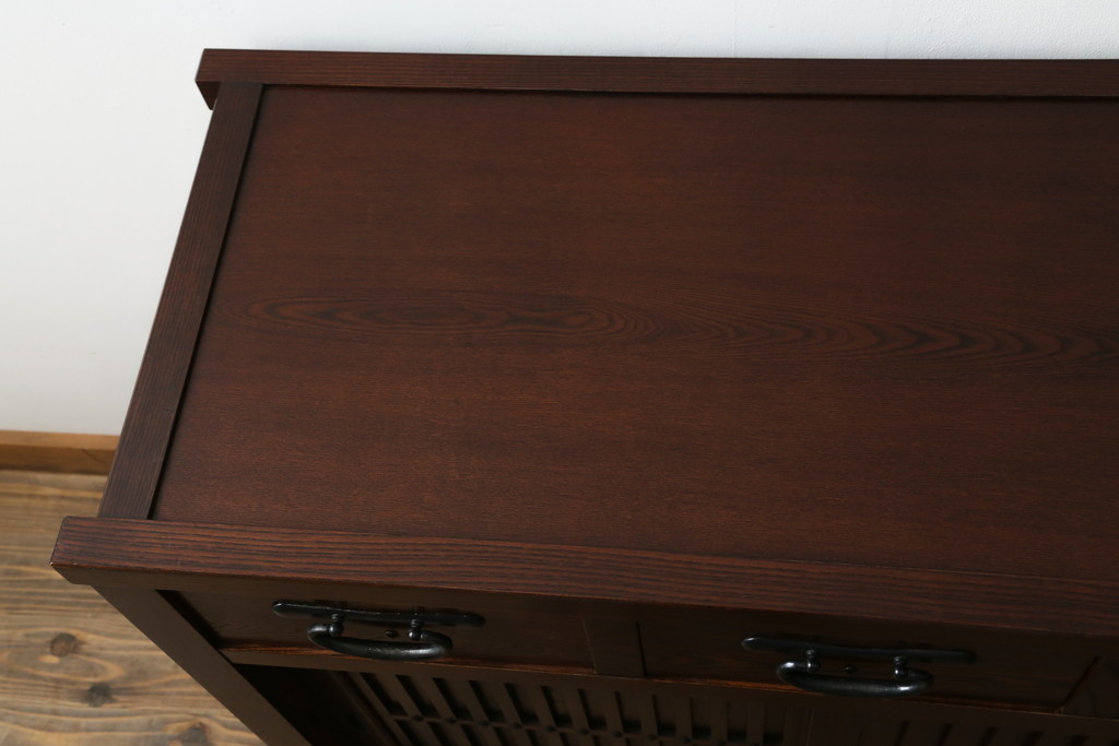 中古　美品　上質な和の空間を演出する水屋箪笥サイドボード(サイドキャビネット、収納棚、戸棚、食器棚、茶箪笥)(R-071603)