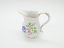 ドイツ　マイセン　Meissen　ベーシックフラワー　二つ花　大胆に描かれた花達が華やぎをもたらしてくれるクリーマー(洋食器、ミルクジャー、ミルクポット)(R-070191)