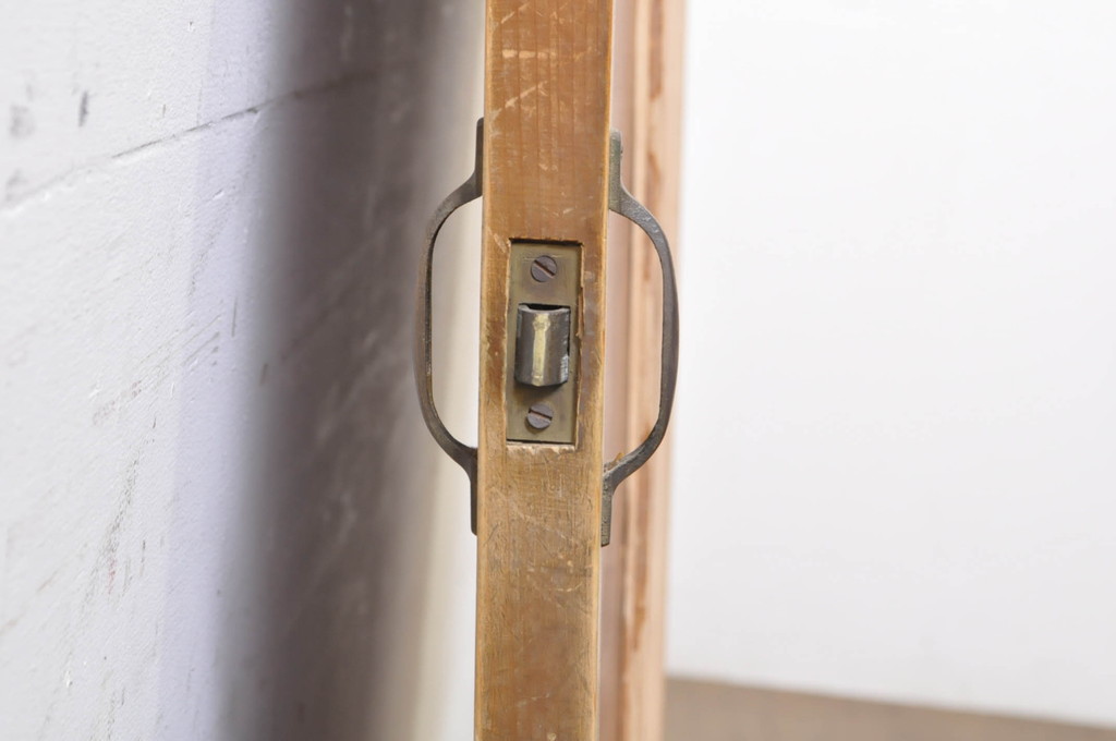 アンティーク建具　腰板楓(カエデ)材一枚板　どこか懐かしい雰囲気漂うドア1枚(木製扉)(R-069035)