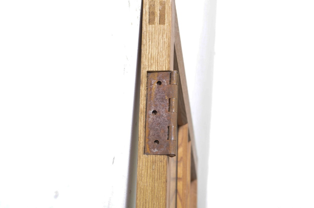 アンティーク建具　栗材枠の木味が魅力的などこか懐かしい雰囲気漂うドア1枚(木製扉)(R-069073)