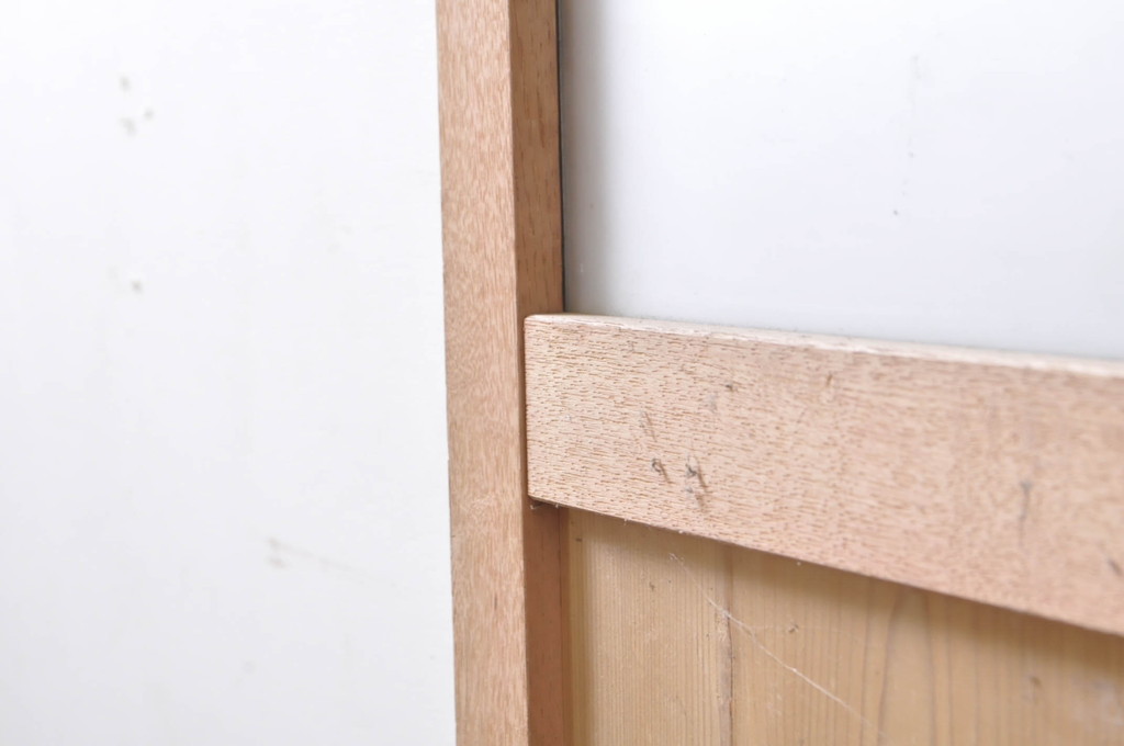アンティーク建具　栗材枠の木味が魅力的などこか懐かしい雰囲気漂うドア1枚(木製扉)(R-069073)