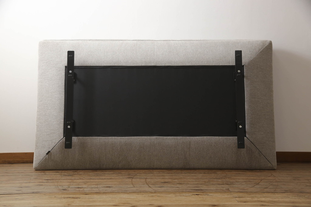 中古　短期使用のため極美品!!　リーン・ロゼ(ligne roset)　ROSETPRADO(ロゼプラド)　2PS　モダンデザインがお洒落な2人掛けソファ(リーンロゼ、二人掛け、デイベッド、ソファベッド)(R-066423)
