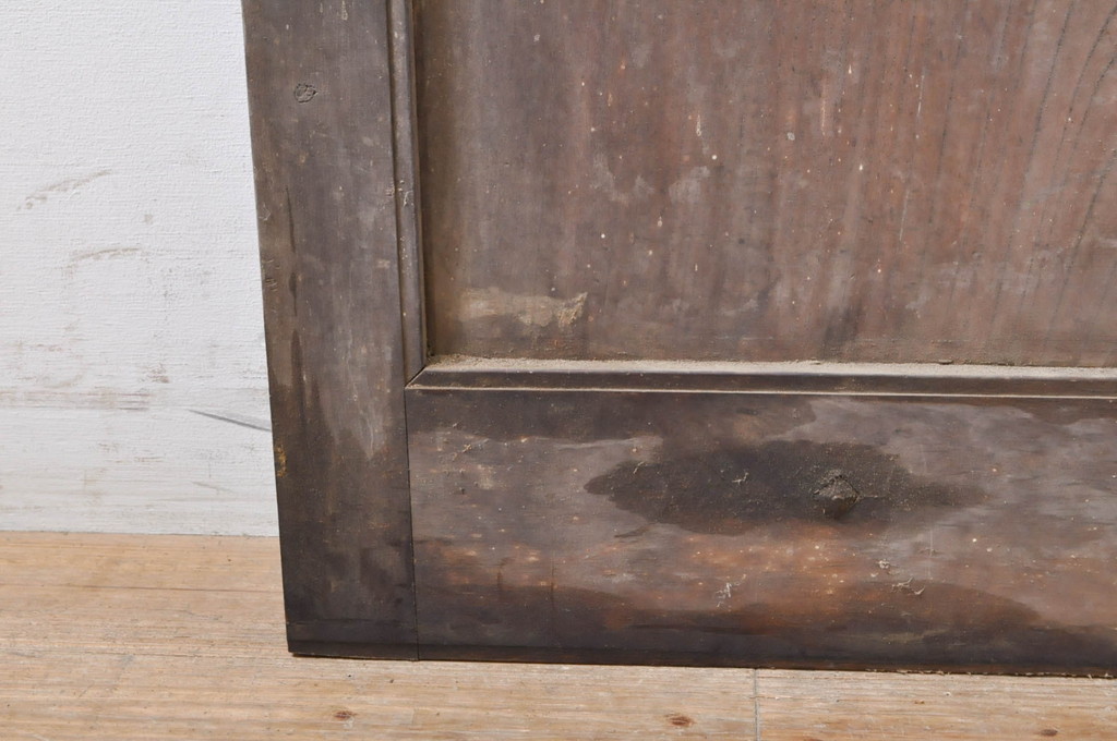 アンティーク建具　欅(ケヤキ)材　龍の金具がアクセントの和の趣溢れる蔵戸1枚(引き戸、玄関戸)(R-069028)
