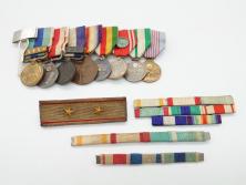 【古美術買取】旧日本軍　陸軍中将肩章　従軍記章　8勲章&略綬4点(8連吊りホルダー付き、連結金具、大禮(大礼)記念章/紀元二千六百年祝典記念章/帝都復興記念章など)(アンティーク)を買い取りました。