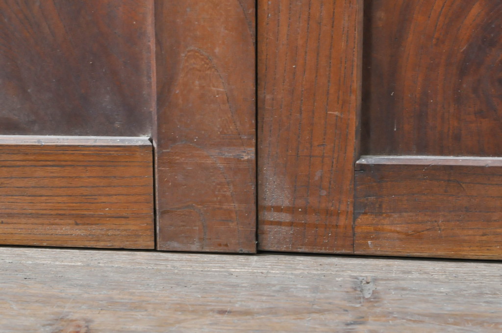 アンティーク建具　総欅(ケヤキ)材一枚板　経年を感じさせる木味が魅力の板戸窓2枚セット(引き戸)(R-068261)
