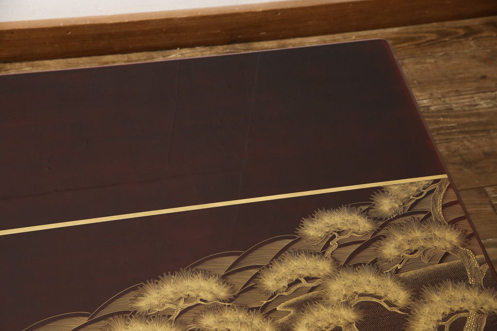中古　美品　輪島塗り　繊細に描かれた松の絵柄が見事な座卓(ローテーブル、センターテーブル)(R-054266)