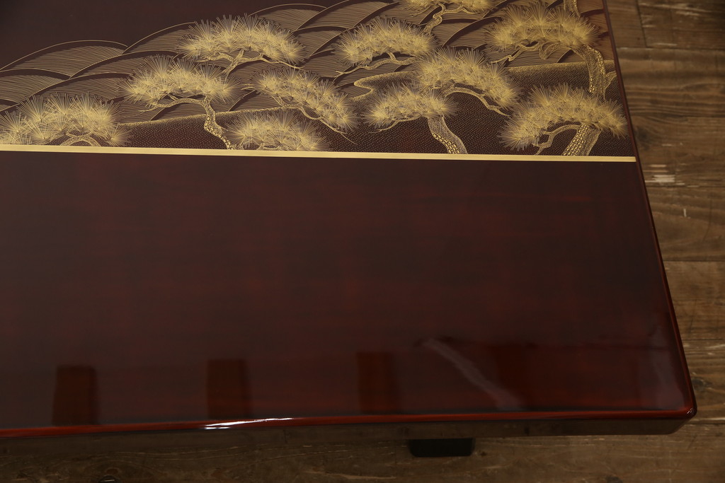 中古　美品　輪島塗り　繊細に描かれた松の絵柄が見事な座卓(ローテーブル、センターテーブル)(R-054266)