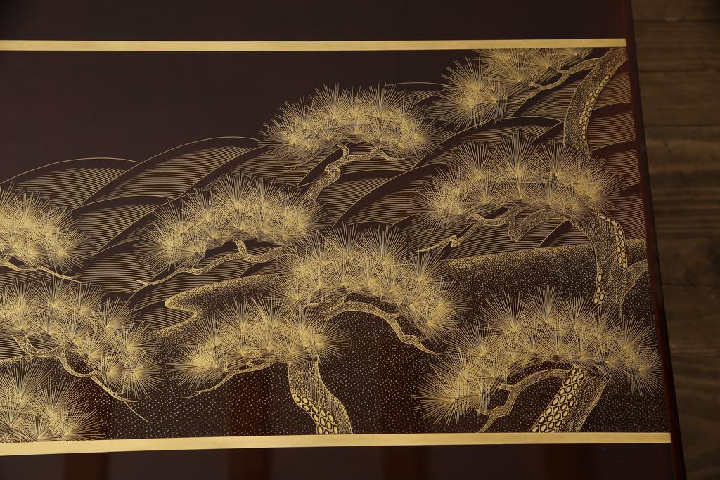 中古　美品　輪島塗り　繊細に描かれた松の絵柄が見事な座卓(ローテーブル、センターテーブル)(R-054266)