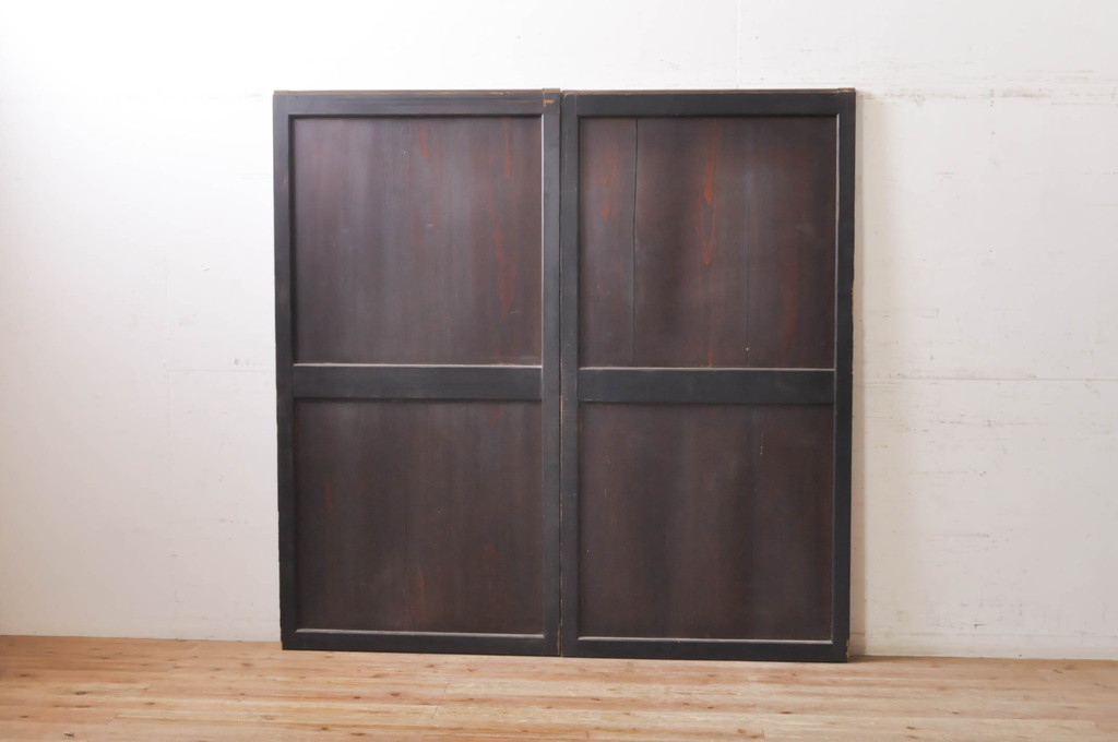 アンティーク建具 シックな空間作りにおすすめな帯戸2枚セット