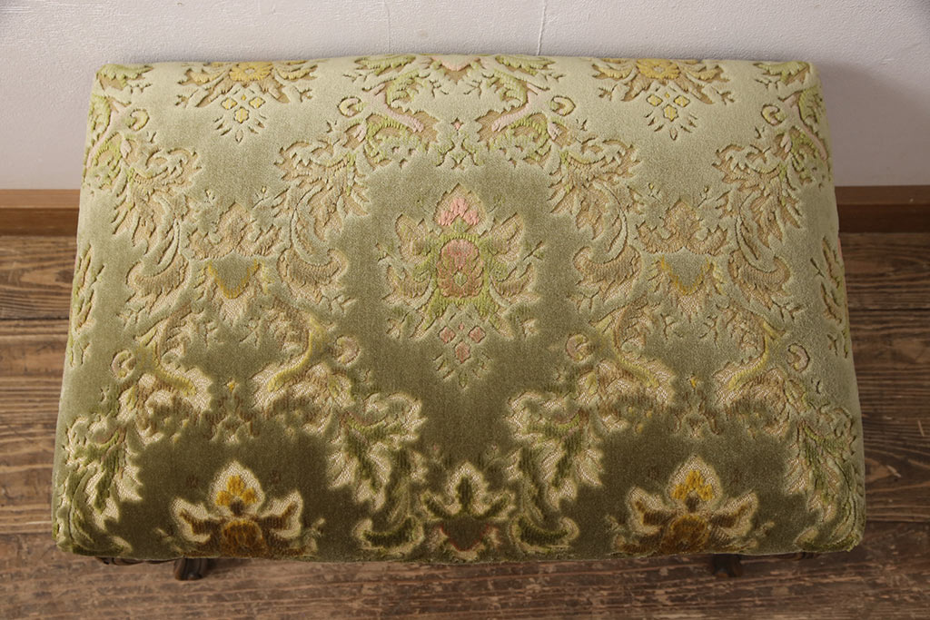 中古　美品　カリモク家具(karimoku)　domani(ドマーニ)　Louis(ルイ)XVシリーズ　ルイ15世　気品ある佇まいが高級感を醸し出すオットマン(スツール)(R-063081)
