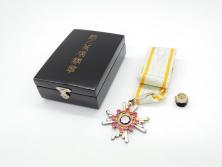 【古美術買取】勲三等瑞宝章　正章　略綬　勲章(アンティーク)を買い取りました。