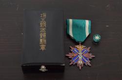 【古美術買取】功五級金鵄勲章　略綬(軍物　旧日本軍)(アンティーク)を買い取りました。