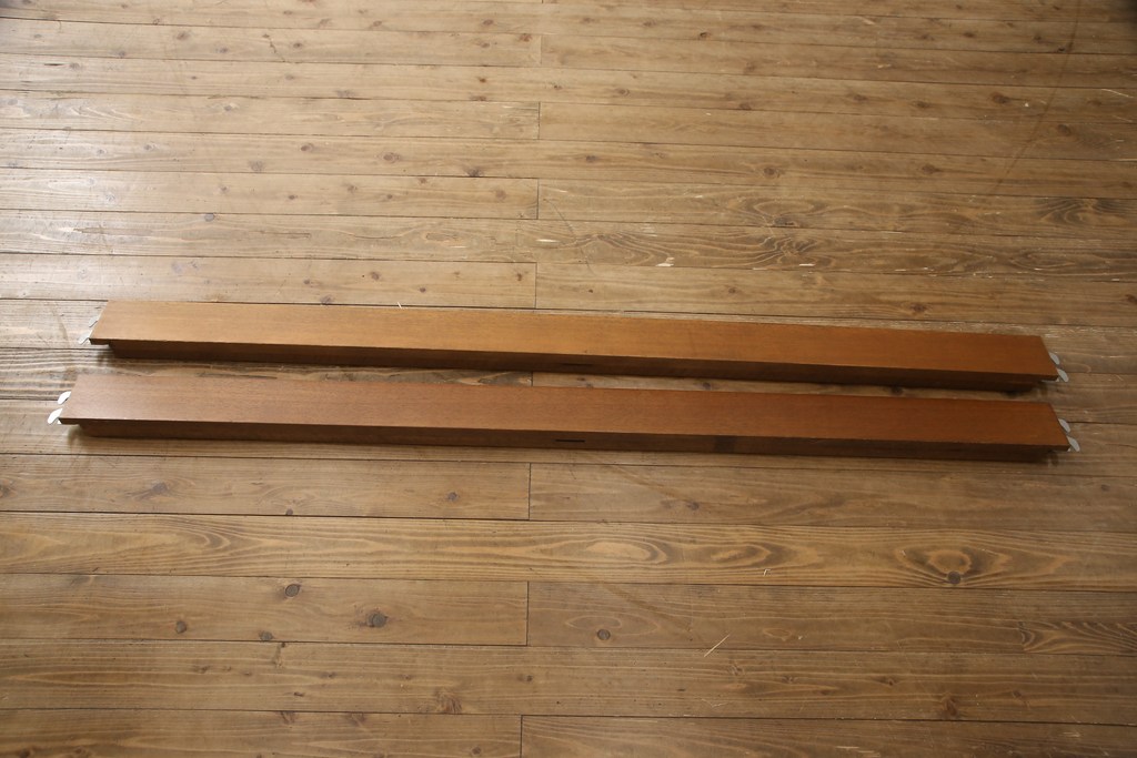 中古　DREXEL HERITAGE(ドレクセルヘリテージ)　Touraine(ツーレイン)　猫脚のデザインがアクセントのベッド(シングル、セミダブル)(定価約80万円)(R-049556)