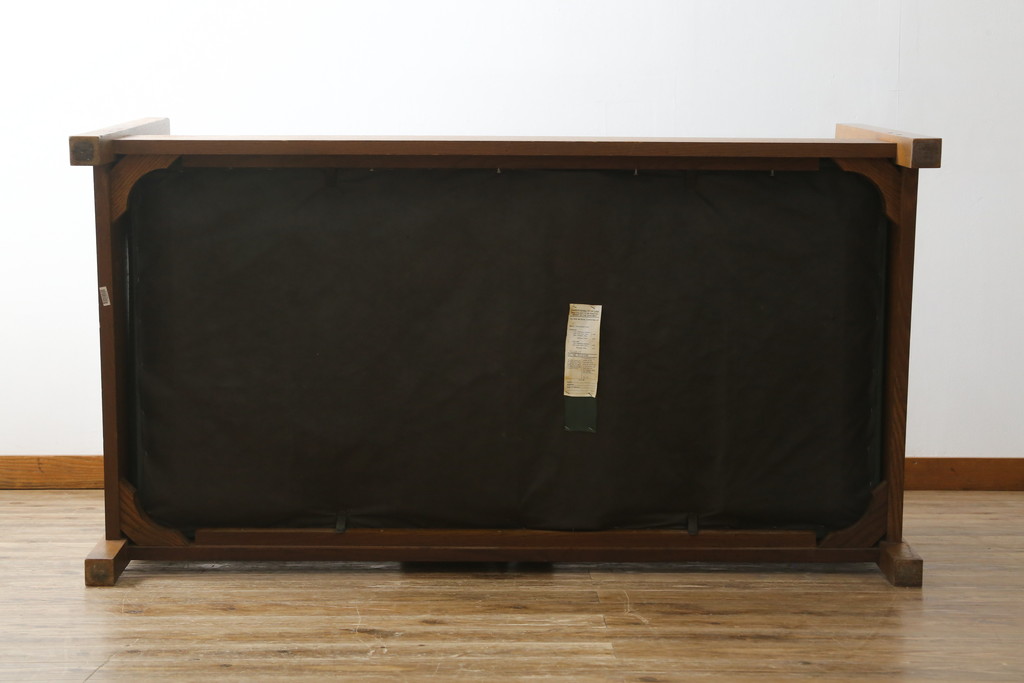中古　美品!!　高級品　アメリカ　Stickley(スティックレー、スティックレイ)　オーク材　本革(レザー)　直線を基調とした縦格子が美しいデザインの2Pソファ(アームソファ、ラブソファ、二人掛け、2人掛け)(R-083117)