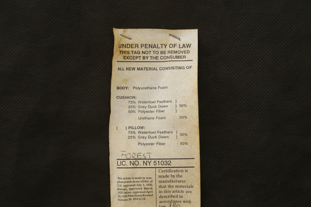 中古　美品!!　高級品　アメリカ　Stickley(スティックレー、スティックレイ)　オーク材　本革(レザー)　直線を基調とした縦格子が美しいデザインの2Pソファ(アームソファ、ラブソファ、二人掛け、2人掛け)(R-083117)