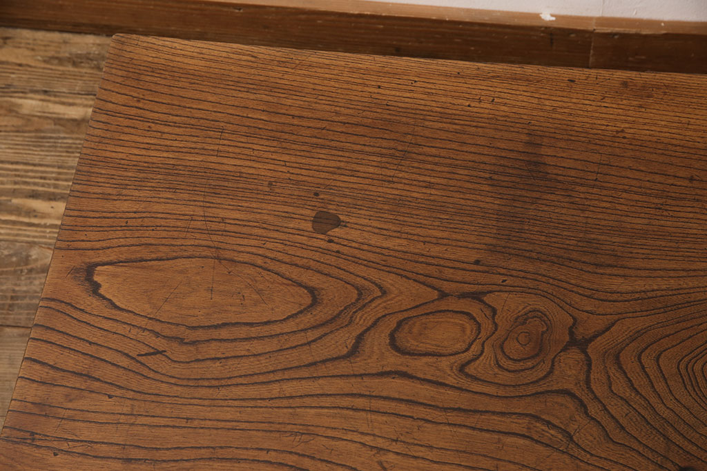 和製アンティーク　総ケヤキ材一枚板でつくられた、レトロな雰囲気がおしゃれなローテーブル(座卓、センターテーブル)(R-050708)