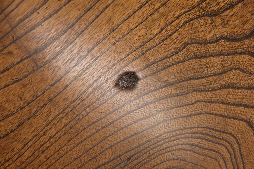 和製アンティーク　総ケヤキ材一枚板でつくられた、レトロな雰囲気がおしゃれなローテーブル(座卓、センターテーブル)(R-050708)