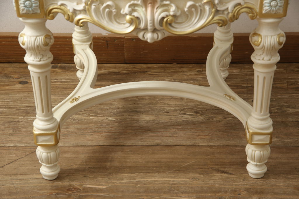 中古　美品　イタリア高級家具　SILIK(シリック)　FIDIAシリーズ　ロココ調　細部まで凝った造りが美しいダイニングチェア(定価約50万円)(椅子、イス、サロンチェア)(R-060289)
