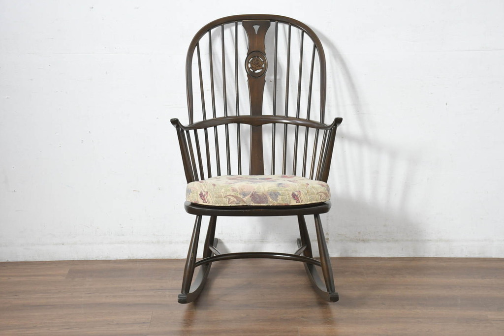 中古　美品　激レア　ERCOL(アーコール)　フラワーバッグ　Latimer(ラティマー)　美しい曲げ木と高背のデザインが特徴のロッキングチェア(ラティマーチェア、チェアメーカーズチェア、Chairmakers Chair、アームチェア、揺り椅子、イス、椅子、英国)(R-082698)