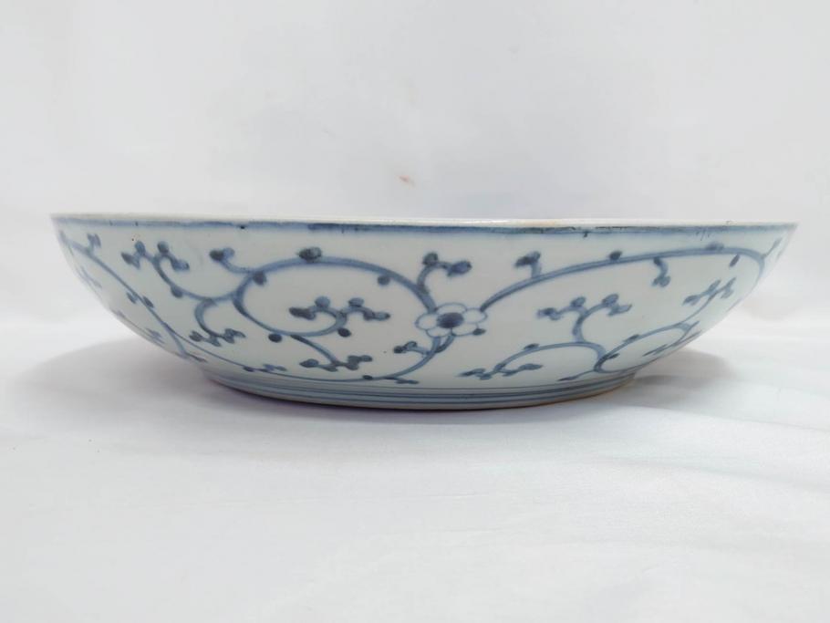 上手物　江戸期　大明成化年製　古伊万里　染付　松竹梅　1尺2寸　約36cm　蛸唐草の絵付けが見事な大皿(和食器、和皿、木箱付き、一尺二寸)(R-083071)