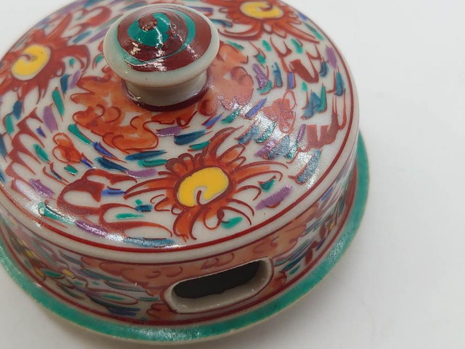 時代物　九谷焼　赤絵　福銘　龍図　細かな意匠が感じられる豪華な絵付けの三足香炉(三つ足、仏具、茶道具)(R-083074)