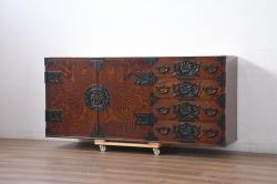 中古　美品!!　岩谷堂箪笥　「菊幸」　欅(ケヤキ)材　漆塗り　天板・脚(台輪)付きリメイク　落ち着いた和の雰囲気漂う収納箪笥(テレビ台、テレビボード、引き出し、和タンス、衣装箪笥、着物箪笥)(R-082654)