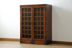 中古　特注!!　岩谷堂箪笥　格子扉　和モダンテイストのお部屋づくりに取り入れたい収納箪棚(戸棚、キャビネット、飾り棚、陳列棚)(R-081340)