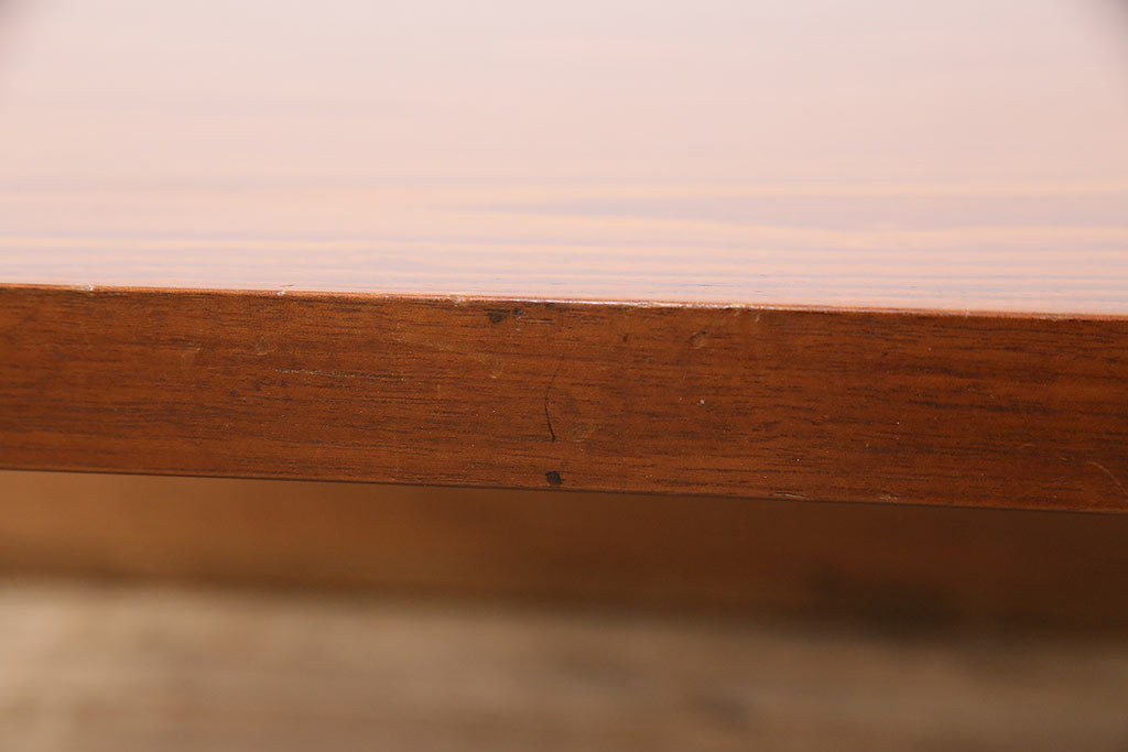 ビンテージ　天童木工　ローズウッド材の流れるような木目が存在感抜群の座卓(ローテーブル)(R-047726)