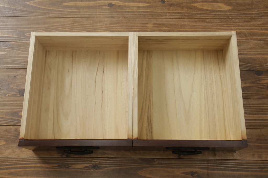 中古　美品　上質な和の空間を演出する水屋箪笥(食器棚、茶箪笥、戸棚、収納棚、キャビネット)(R-075498)