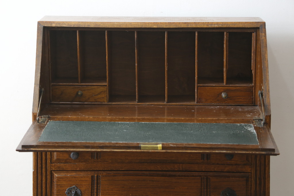 イギリスアンティーク　Harrop’s　Better Furniture　オーク材の質感を活かしたシンプルかつ直線的なフォルムが魅力のライティングビューロー(簿記机、ワークデスク、在宅用、在宅ワーク用、サイドチェスト、引き出し、英国)(R-083102)