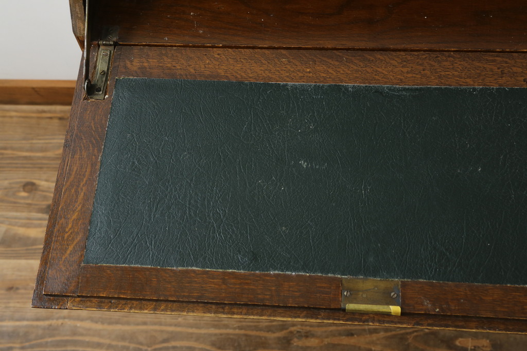イギリスアンティーク　Harrop’s　Better Furniture　オーク材の質感を活かしたシンプルかつ直線的なフォルムが魅力のライティングビューロー(簿記机、ワークデスク、在宅用、在宅ワーク用、サイドチェスト、引き出し、英国)(R-083102)
