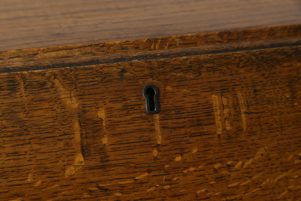 イギリスアンティーク　Harrop’s　Better Furniture　オーク材の質感を活かしたシンプルかつ直線的なフォルムが魅力のライティングビューロー(簿記机、ワークデスク、在宅用、在宅ワーク用、サイドチェスト、引き出し、英国)(R-083102)