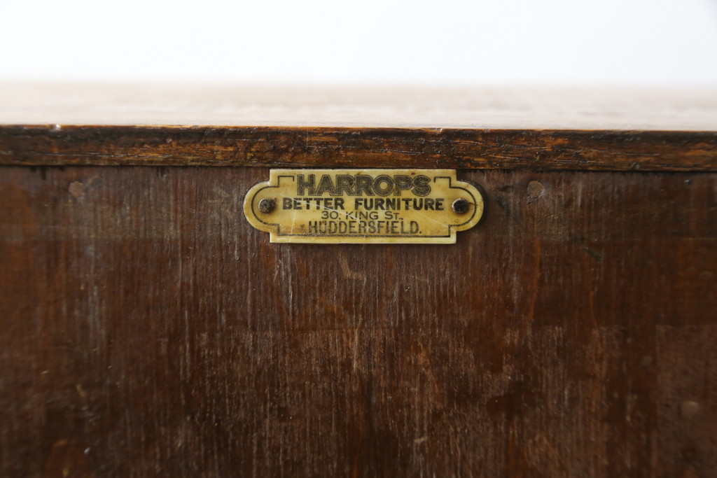 イギリスアンティーク　Harrop’s　Better Furniture　オーク材の質感を活かしたシンプルかつ直線的なフォルムが魅力のライティングビューロー(簿記机、ワークデスク、在宅用、在宅ワーク用、サイドチェスト、引き出し、英国)(R-083102)