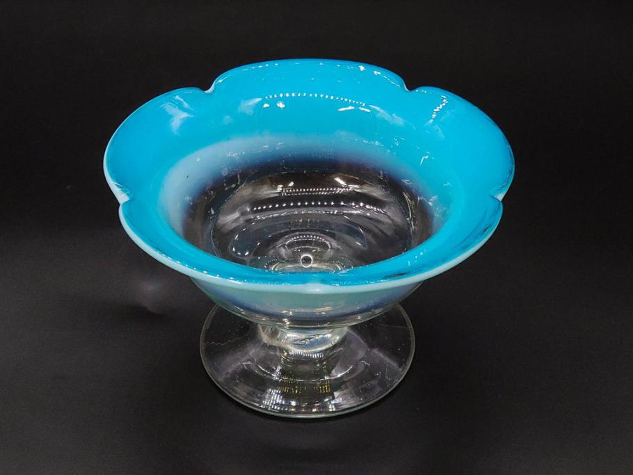 当時物　大正～昭和初期　棗(なつめ)型　輪花　乳白ぼかし　赤縁　青縁　レトロな雰囲気漂う氷コップ3客セット(なつめ形、吹きガラス、硝子、グラス、和ガラス)(R-083145)