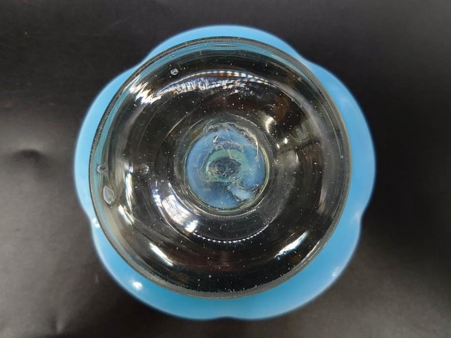 当時物　大正～昭和初期　棗(なつめ)型　輪花　乳白ぼかし　赤縁　青縁　レトロな雰囲気漂う氷コップ3客セット(なつめ形、吹きガラス、硝子、グラス、和ガラス)(R-083145)
