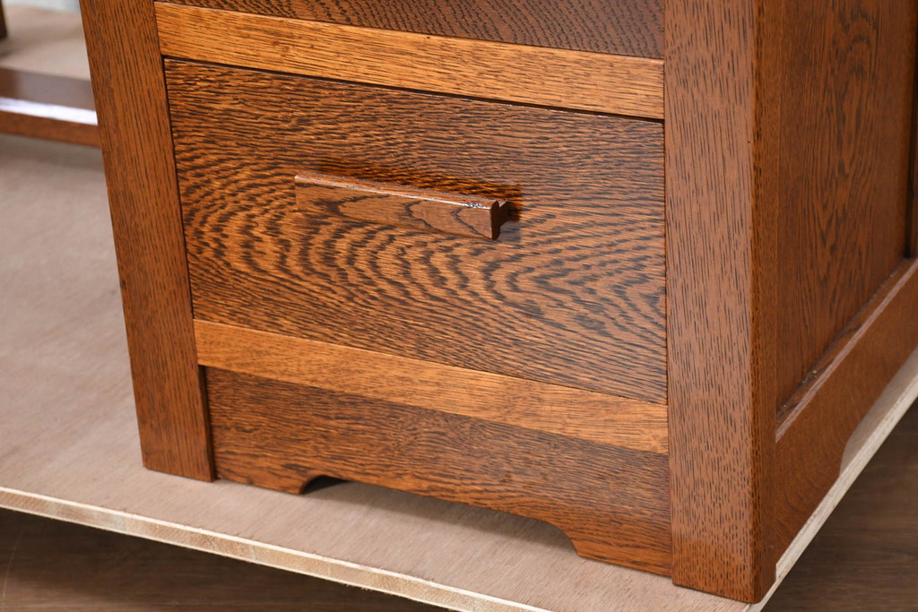 中古　超美品　Oak Village(オークヴィレッジ、オークビレッジ)　杢目の美しさが際立つ片袖机(片袖デスク、ワークデスク、在宅用、在宅ワーク用) (R-082648)